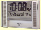 SOLAR POWERED ATOMIC DESK CLOCK